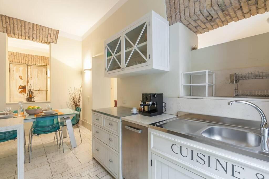 Borgo Pio - Quite And Spacious Apt Рим Экстерьер фото